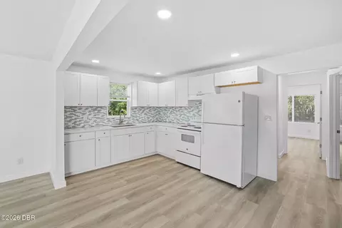 Kitchen - 61 Division Ave, Ormond Beach, FL 32174 photo 3 of 5