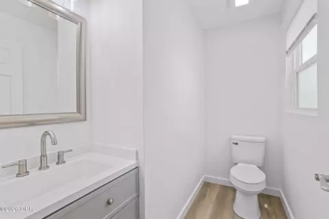 Bath - 61 Division Ave, Ormond Beach, FL 32174 photo 6 of 12