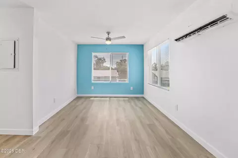 Living - 61 Division Ave, Ormond Beach, FL 32174 photo 7 of 8