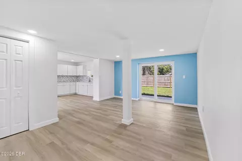 Living - 61 Division Ave, Ormond Beach, FL 32174 photo 3 of 8