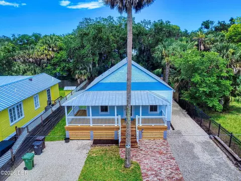 Exterior - 181 Blanco St, Saint Augustine, FL 32084 photo 6 of 13