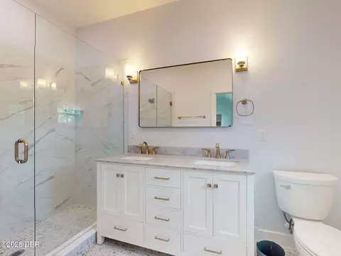 Bath - 181 Blanco St, Saint Augustine, FL 32084 photo 4 of 7