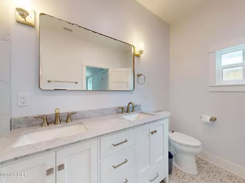 Bath - 181 Blanco St, Saint Augustine, FL 32084 photo 6 of 7