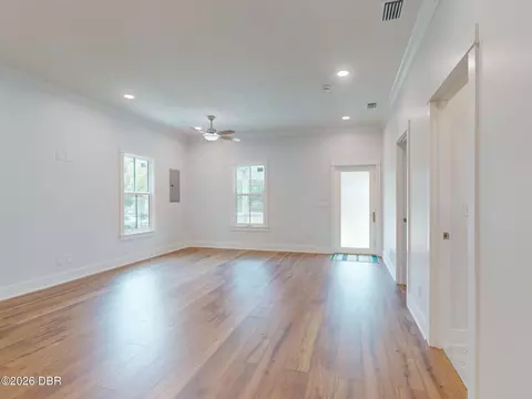 Living - 181 Blanco St, Saint Augustine, FL 32084 photo 2 of 3