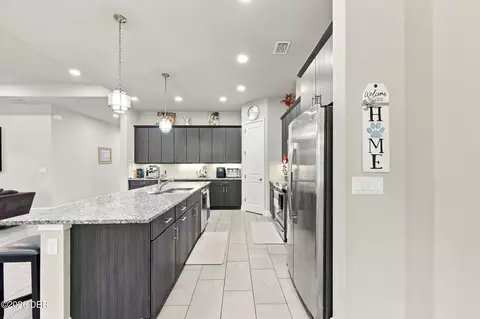 Kitchen - 401 Nottinghill St, Ormond Beach, FL 32174 photo 4 of 5