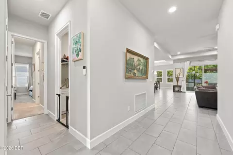 Entry Way - 401 Nottinghill St, Ormond Beach, FL 32174 photo 4 of 4