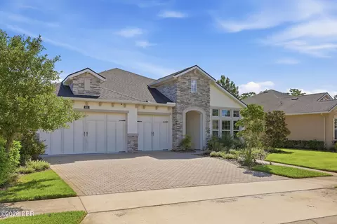 Exterior - 401 Nottinghill St, Ormond Beach, FL 32174 photo 4 of 10