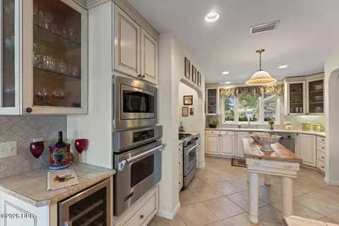 Kitchen - 2136 John Anderson Dr, Ormond Beach, FL 32176 photo 3 of 5