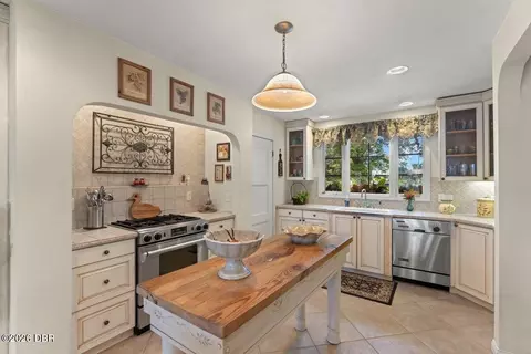 Kitchen - 2136 John Anderson Dr, Ormond Beach, FL 32176 photo 5 of 5