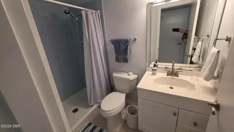 Bath - 1133 Ocean Shore Blvd, Ormond Beach, FL 32176 photo 8 of 11