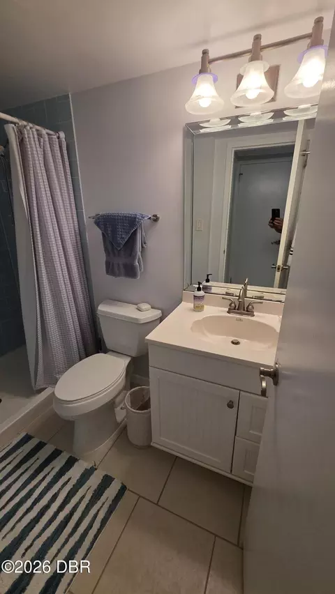 Bath - 1133 Ocean Shore Blvd, Ormond Beach, FL 32176 photo 9 of 11