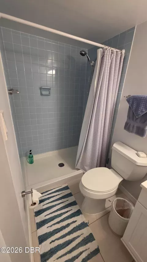 Bath - 1133 Ocean Shore Blvd, Ormond Beach, FL 32176 photo 5 of 11