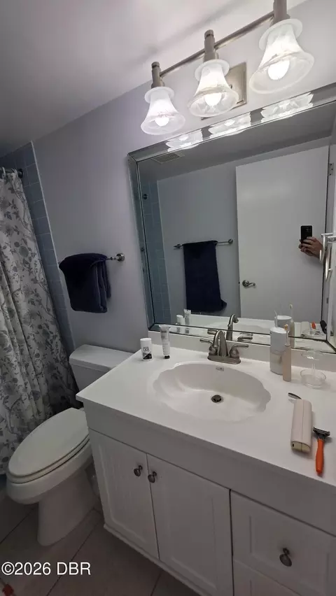 Bath - 1133 Ocean Shore Blvd, Ormond Beach, FL 32176 photo 10 of 11