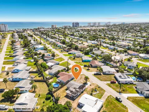 View/Area - 47 Palm Dr, Ormond Beach, FL 32176 photo 2 of 5