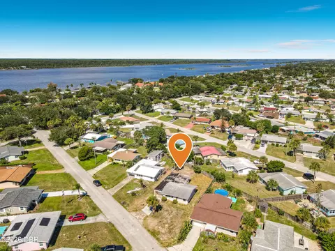 View/Area - 47 Palm Dr, Ormond Beach, FL 32176 photo 3 of 5