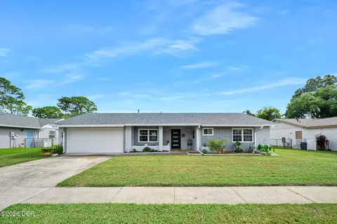 187 Centennial Ln, Daytona Beach, FL 32119
