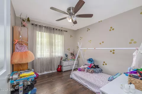 Bedroom - 1051 Beulah Dr, Edgewater, FL 32132 photo 4 of 4