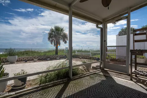 Exterior - 10 Ocean Edge Dr, Ormond Beach, FL 32176 photo 1 of 3