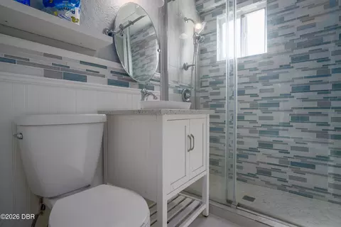 Bath - 10 Ocean Edge Dr, Ormond Beach, FL 32176 photo 1 of 2