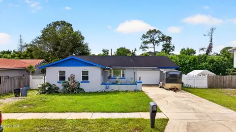 1339 S Shangri-la Dr, Daytona Beach, FL 32119