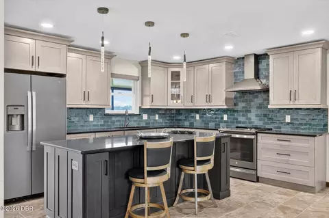 Kitchen - 22 Emerald Cir, Ormond Beach, FL 32174 photo 7 of 7