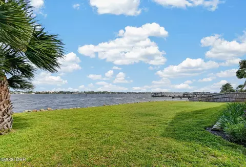 View/Area - 22 Emerald Cir, Ormond Beach, FL 32174 photo 3 of 9