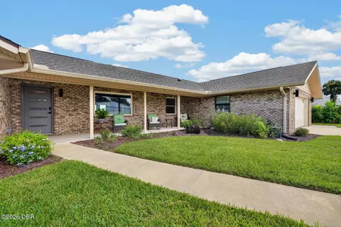 Exterior - 22 Emerald Cir, Ormond Beach, FL 32174 photo 4 of 7