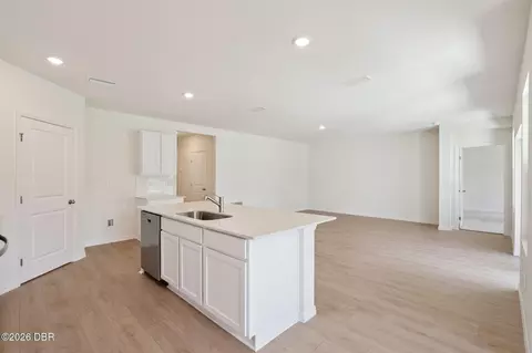 Living - 2523 Dorset Ct, Ormond Beach, FL 32174 photo 4 of 4
