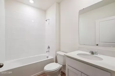 Bath - 2523 Dorset Ct, Ormond Beach, FL 32174 photo 3 of 5