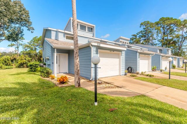 100 Kingbird Cir, Daytona Beach, FL 32119