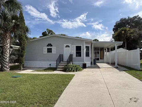 38 Elda Ln, Port Orange, FL 32127