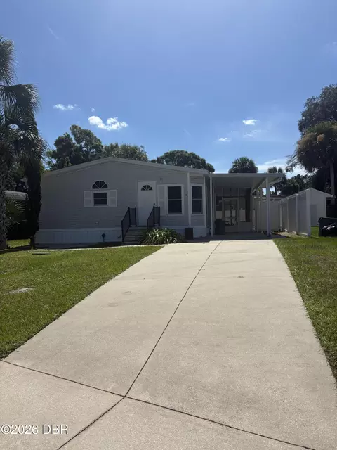 38 Elda Ln, Port Orange, FL 32127