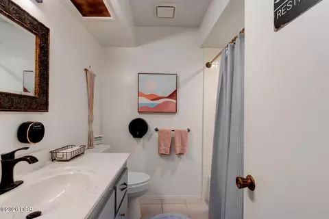 Bath - 104 Rio Pinar Dr, Ormond Beach, FL 32174 photo 4 of 5