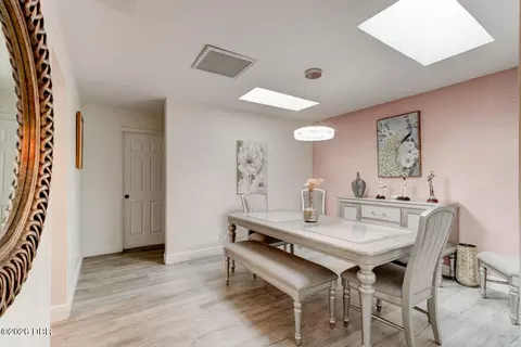 Dining - 104 Rio Pinar Dr, Ormond Beach, FL 32174 photo 2 of 2