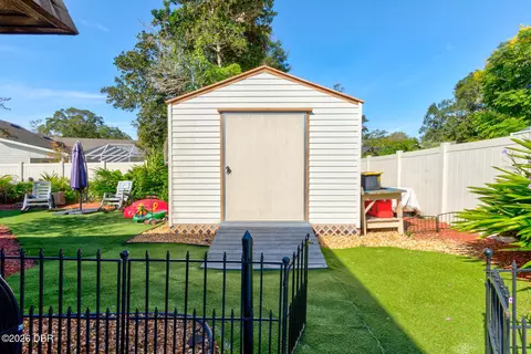 Exterior - 104 Rio Pinar Dr, Ormond Beach, FL 32174 photo 16 of 17