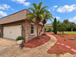 Exterior - 104 Rio Pinar Dr, Ormond Beach, FL 32174 photo 1 of 11