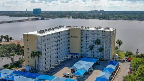 145 N Halifax Ave, Daytona Beach, FL 32118