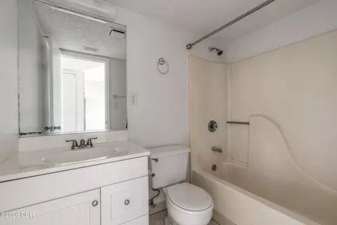 Bath - 2390 Ocean Shore Blvd, Ormond Beach, FL 32176 photo 2 of 2