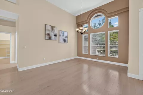 Living - 12 Brook Crest Way, Ormond Beach, FL 32174 photo 6 of 10