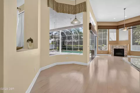 Living - 12 Brook Crest Way, Ormond Beach, FL 32174 photo 7 of 10