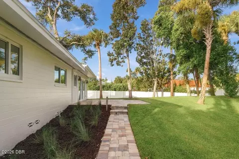 Exterior - 59 Amsden Rd, Ormond Beach, FL 32176 photo 4 of 7