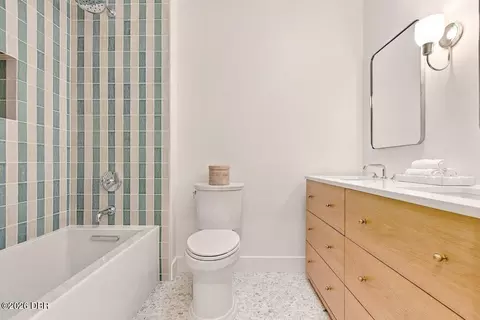 Bath - 59 Amsden Rd, Ormond Beach, FL 32176 photo 5 of 7