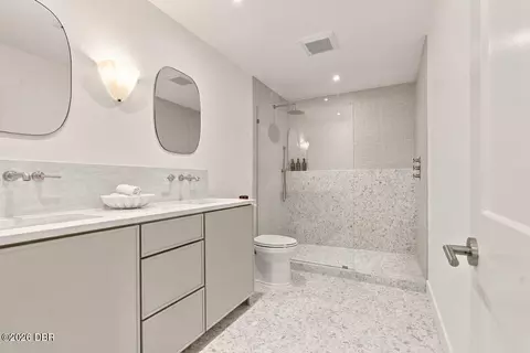Bath - 59 Amsden Rd, Ormond Beach, FL 32176 photo 1 of 7