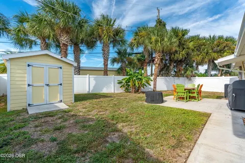Exterior - 52 Tropical Dr, Ormond Beach, FL 32176 photo 1 of 3