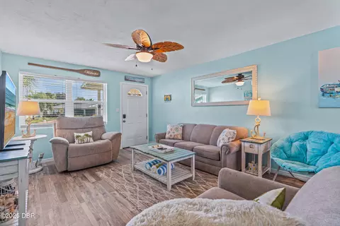 Living - 52 Tropical Dr, Ormond Beach, FL 32176 photo 3 of 3