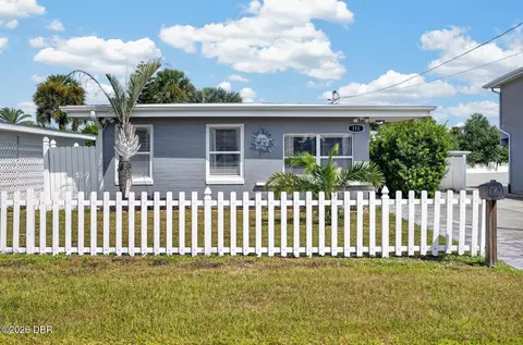 111 Milton Rd, Daytona Beach, FL 32118