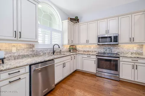 Kitchen - 3100 Acoma Dr, Ormond Beach, FL 32174 photo 1 of 3