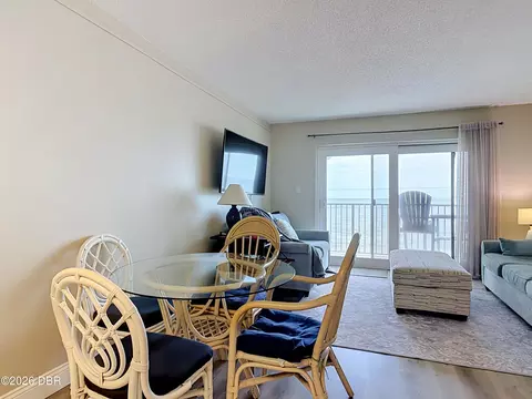 Dining - 2700 Ocean Shore Blvd, Ormond Beach, FL 32176 photo 2 of 4