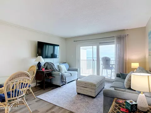 Living - 2700 Ocean Shore Blvd, Ormond Beach, FL 32176 photo 4 of 6