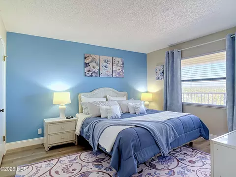 Bedroom - 2700 Ocean Shore Blvd, Ormond Beach, FL 32176 photo 2 of 7